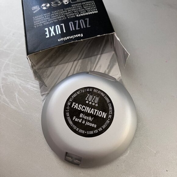 ZUZU LUXE Natural Mineral Blush Fascination Color NEW NWT NIB NIP - Picture 3 of 11
